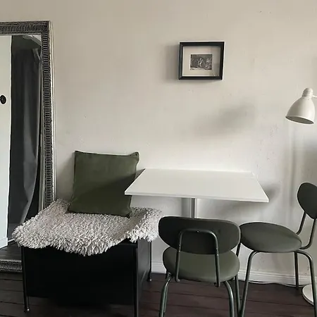 דירה Waxwing Chamber